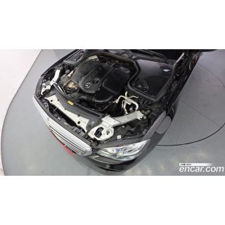 579878