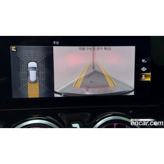 979671