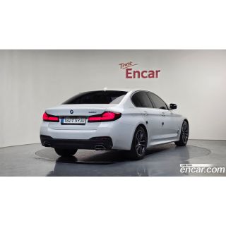943365