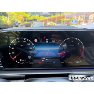 267100
