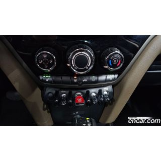 416228