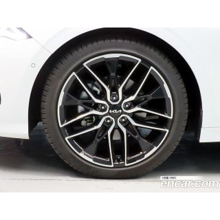 196742