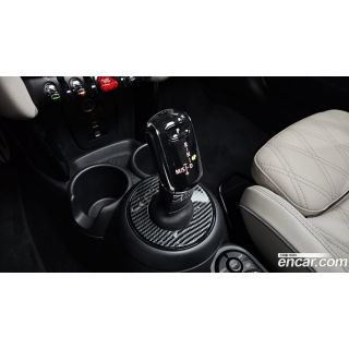 822654