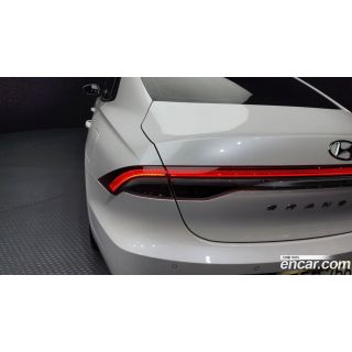 978890