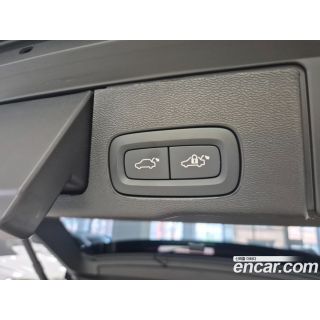 668774