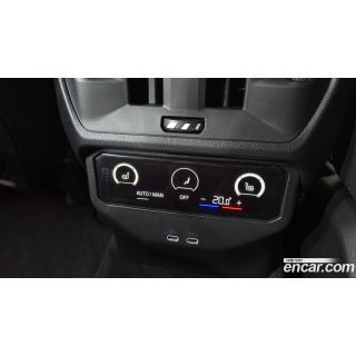 647757