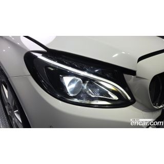 874428
