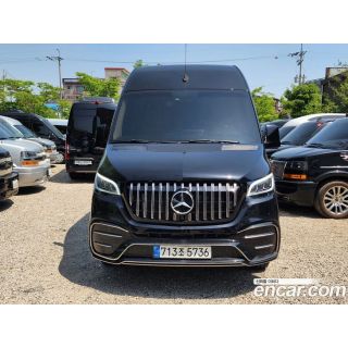 403084