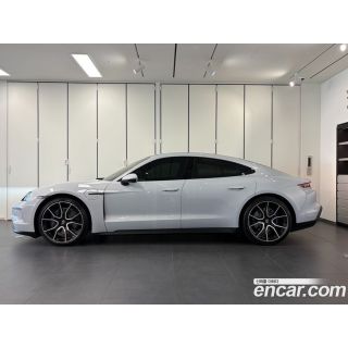 973941