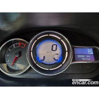903826