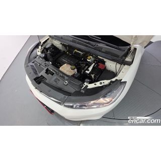 944943