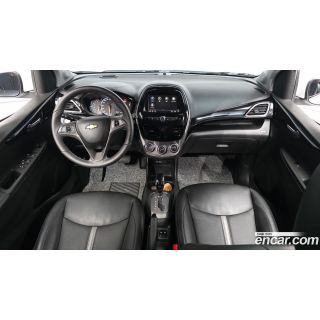 991557