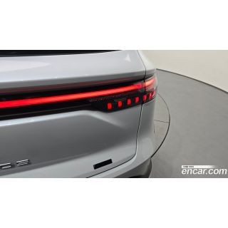 874771