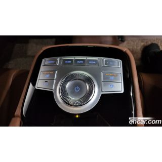 975352