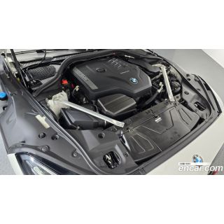 910508
