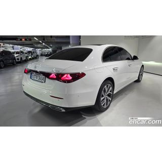 888434