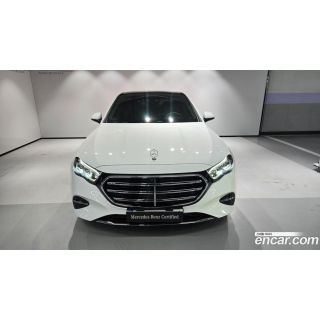 942437