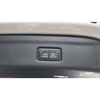 621037