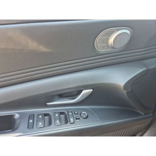 634887