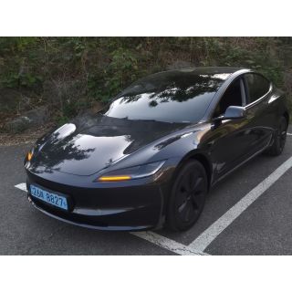 272104