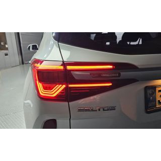571649