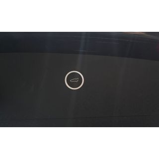 872438