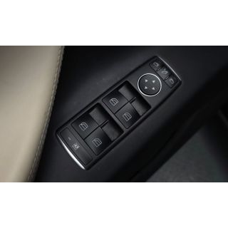 728349