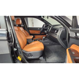 864643