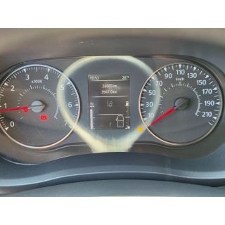 571023