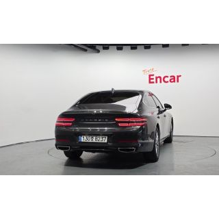 776704