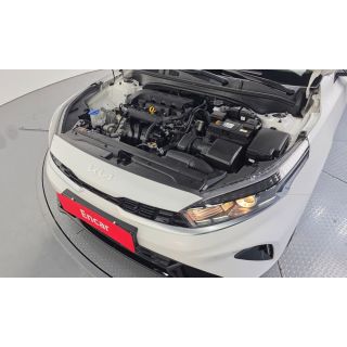 898485