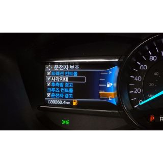 858245