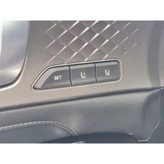 527706