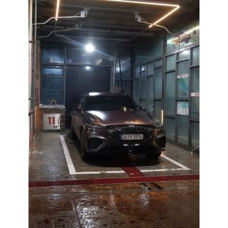869634