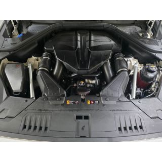 702725