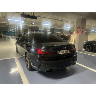 592820