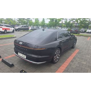 888673