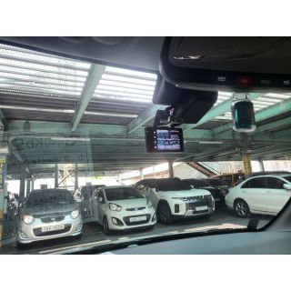 848631