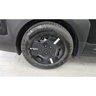 685438