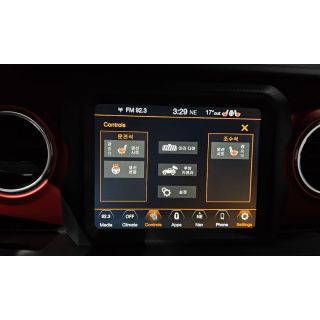 890100