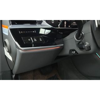 911993