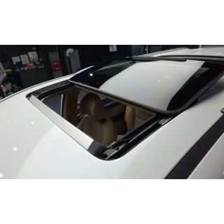 943004