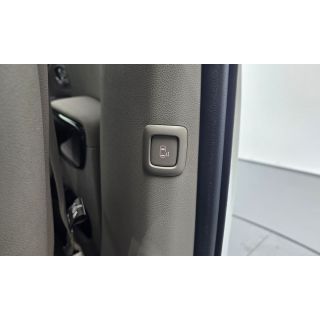 711759