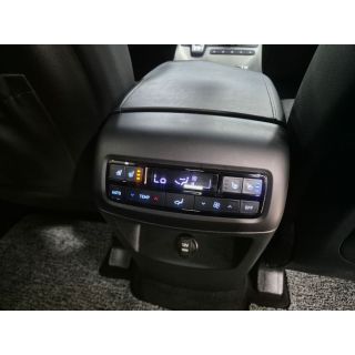 882070