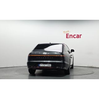 886037