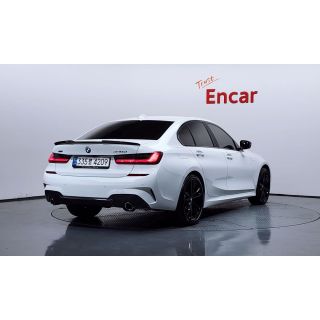 956505