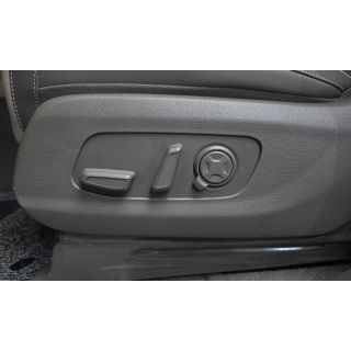 368950
