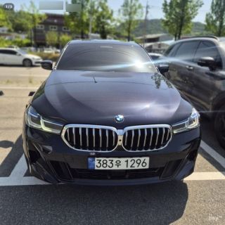 929