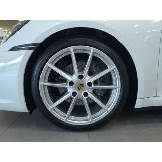 221952