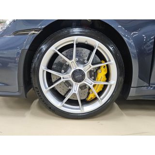 295657